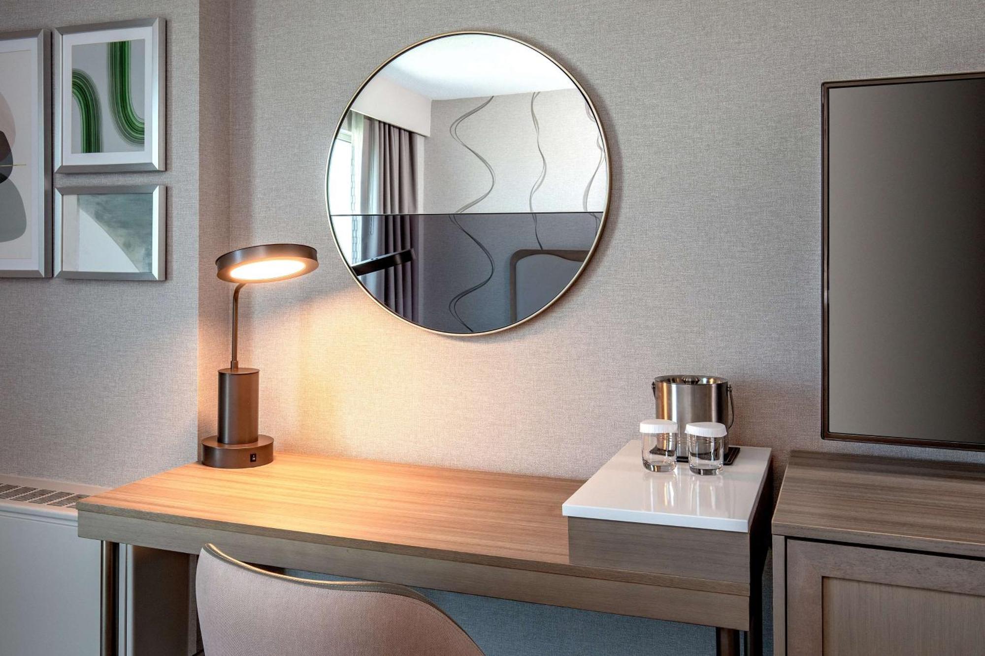 סקוקי Doubletree By Hilton Hotel And Conference Center Chicago North Shore מראה חיצוני תמונה
